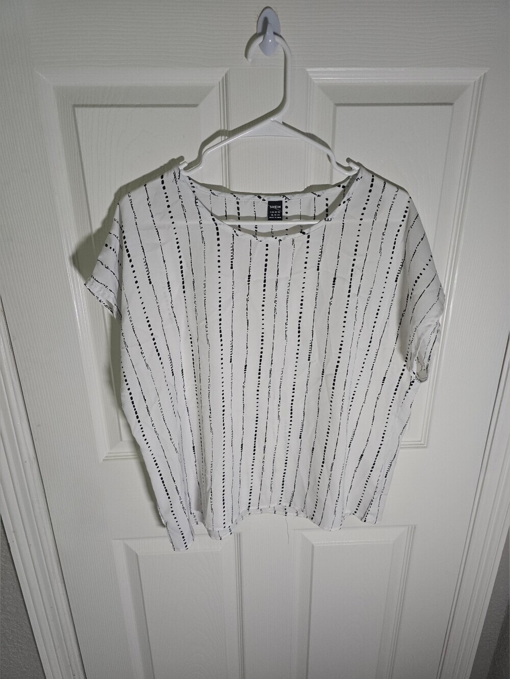 Shein Womens White Black Striped Cap Sleeve Casual Lightweight Blouse XL